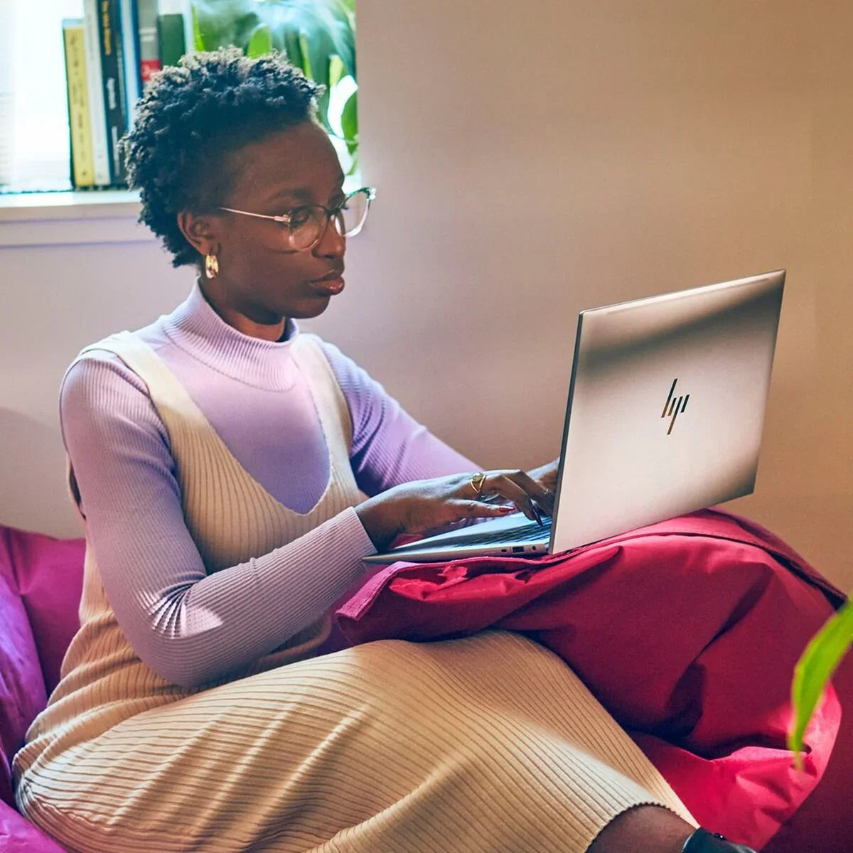 Laptop HP ZBook Firefly G10 14" Intel Core i7-1355U 16 GB RAM 1 TB SSD NVIDIA RTX A500 - Yestore