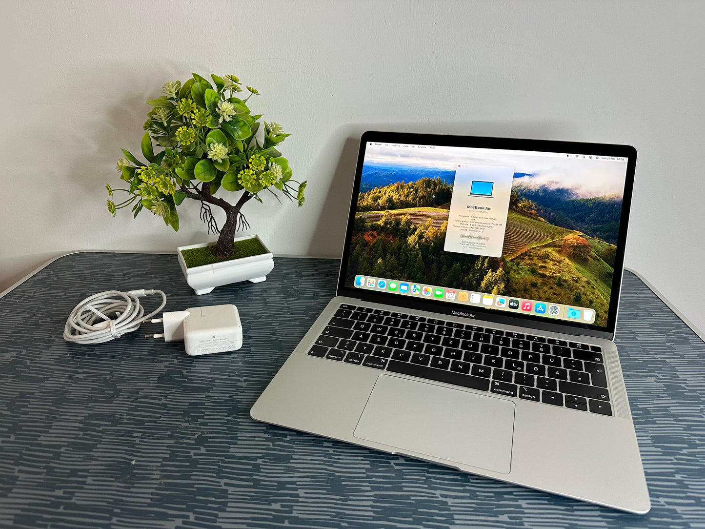 MacBook Air 13" 2018 | i5 | 8GB RAM | 128GB SSD | Intel 617 | Argento