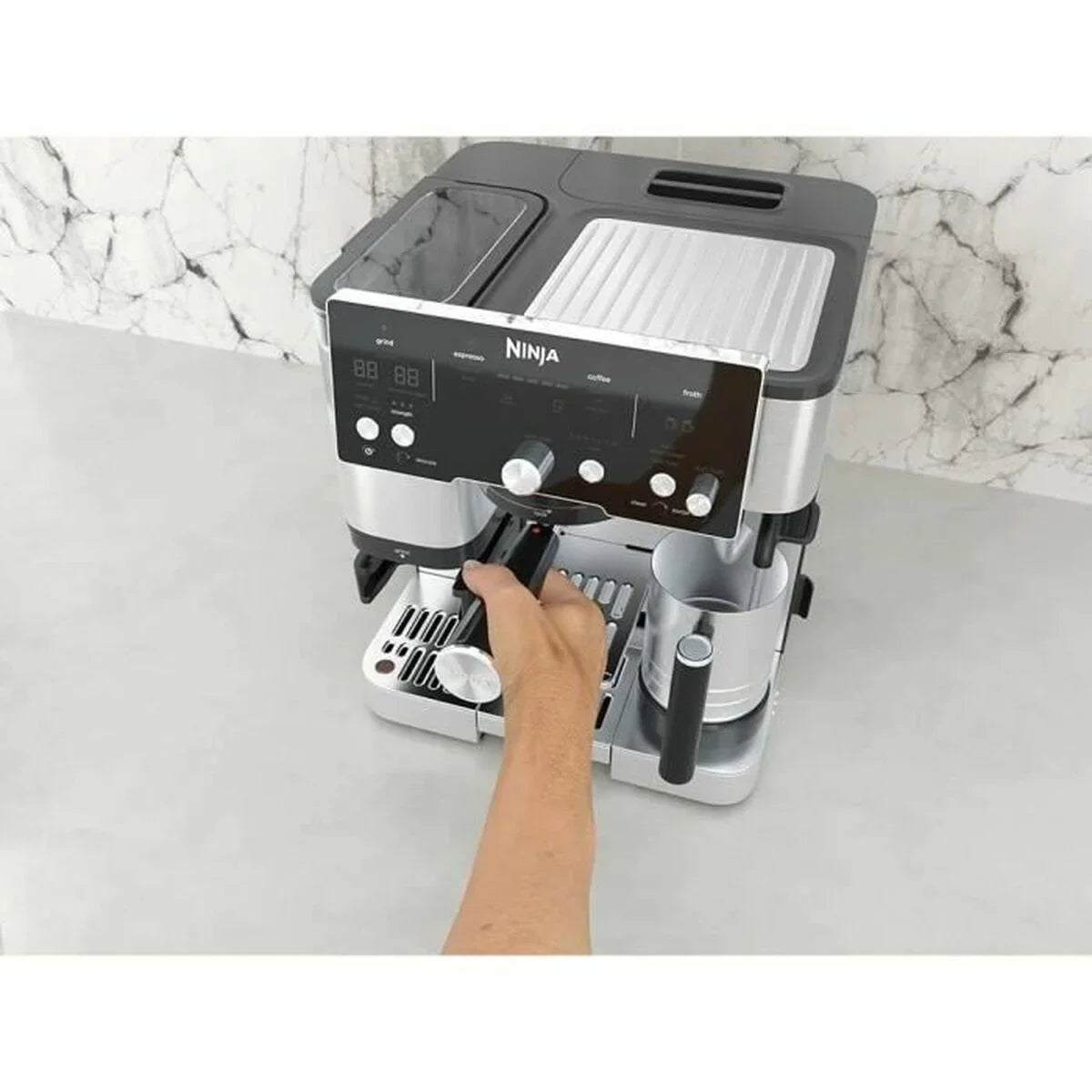 Caffettiera superautomatica NINJA ES501EU Luxe Essential Nero - Yestore