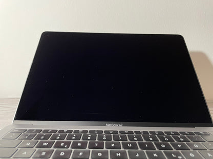 MacBook Air 13" 2019 | i5 | 16GB RAM | 1TB SSD | Intel 617 | Argento