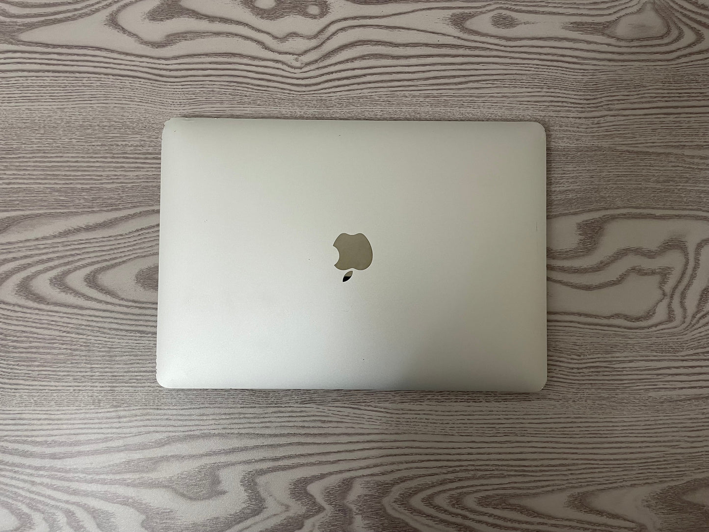 MacBook Pro 13" 2019 | i5 | 8GB RAM | 256GB SSD | Intel Iris 655 | Argento