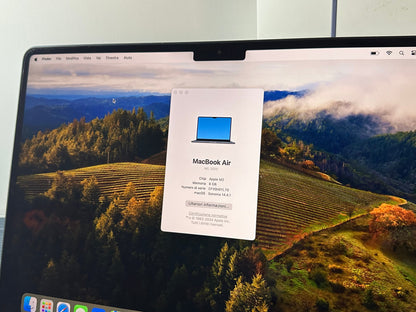 MacBook Air 13" M2 2022 | 8GB RAM | 256GB SSD | 8-Core GPU | Mezzanotte