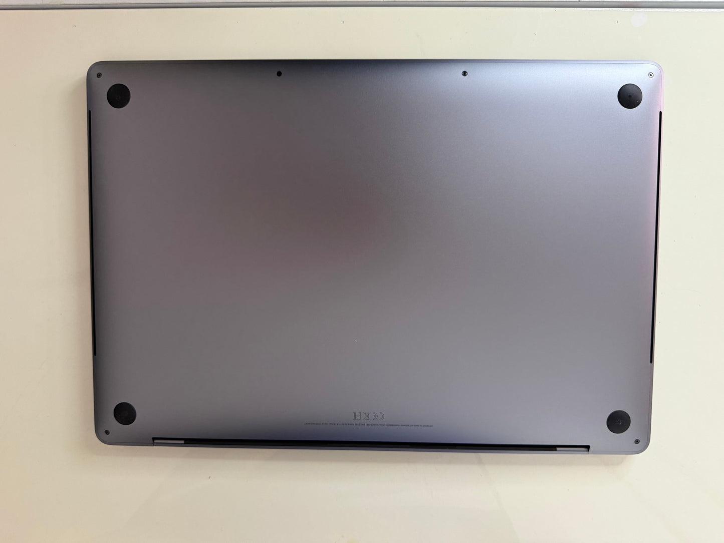 MacBook Pro 16" 2019 | i9 | 16GB RAM | 1TB SSD | AMD 5500M | Grigio