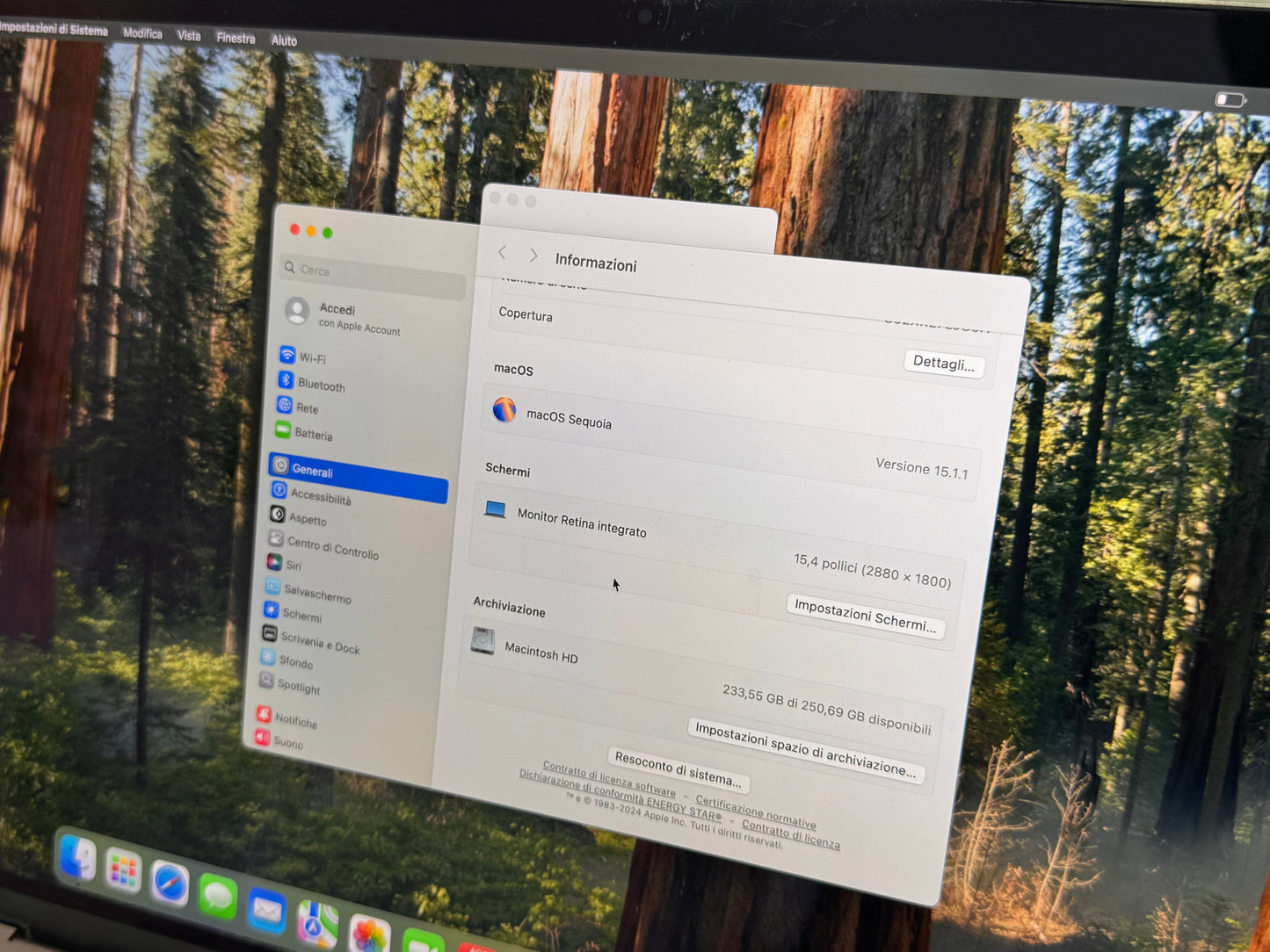 MacBook Pro 15" 2018 | i7 | 16GB RAM | 256GB SSD | AMD 555X | Grigio