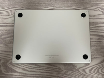 MacBook Air 13" M2 2022 | 8GB RAM | 256GB SSD | 8-Core GPU | Argento