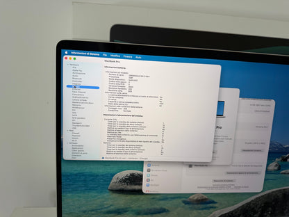 MacBook Pro 16" 2019 | i7 | 16GB RAM | 512GB SSD | AMD 5300M | Argento