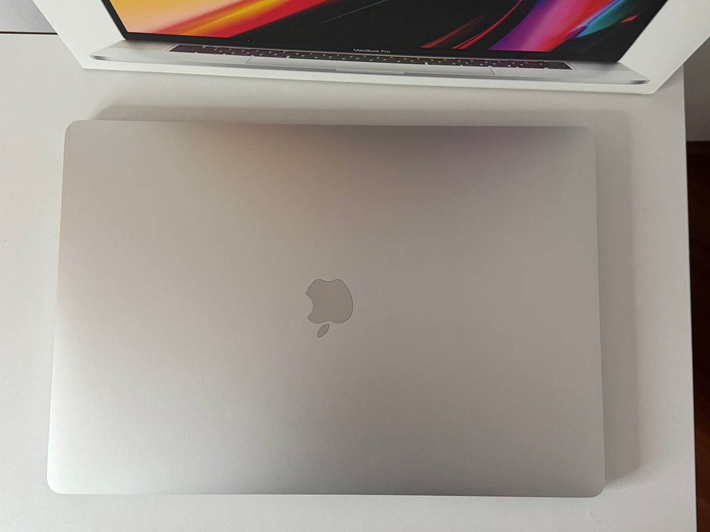 MacBook Pro 16" 2019 | i7 | 16GB RAM | 512GB SSD | AMD 5300M | Argento