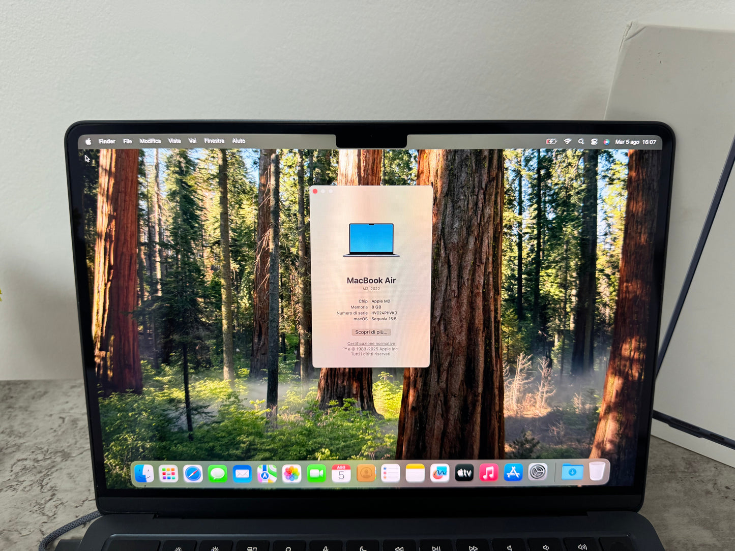 MacBook Air 13" M2 2022 | 8GB RAM | 256GB SSD | 8-Core GPU | Mezzanotte