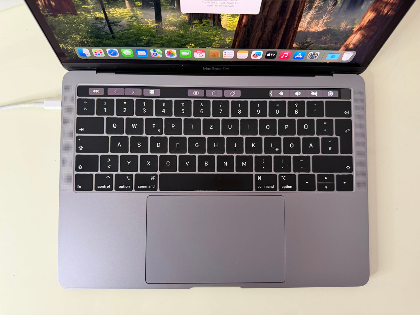MacBook Pro 13" 2018 | i7 | 16GB RAM | 512GB SSD | Touch Bar | Grigio