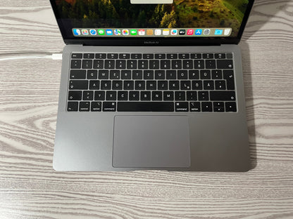 MacBook Air 13" 2019 | i5 | 16GB RAM | 1TB SSD | Intel 617 | Argento