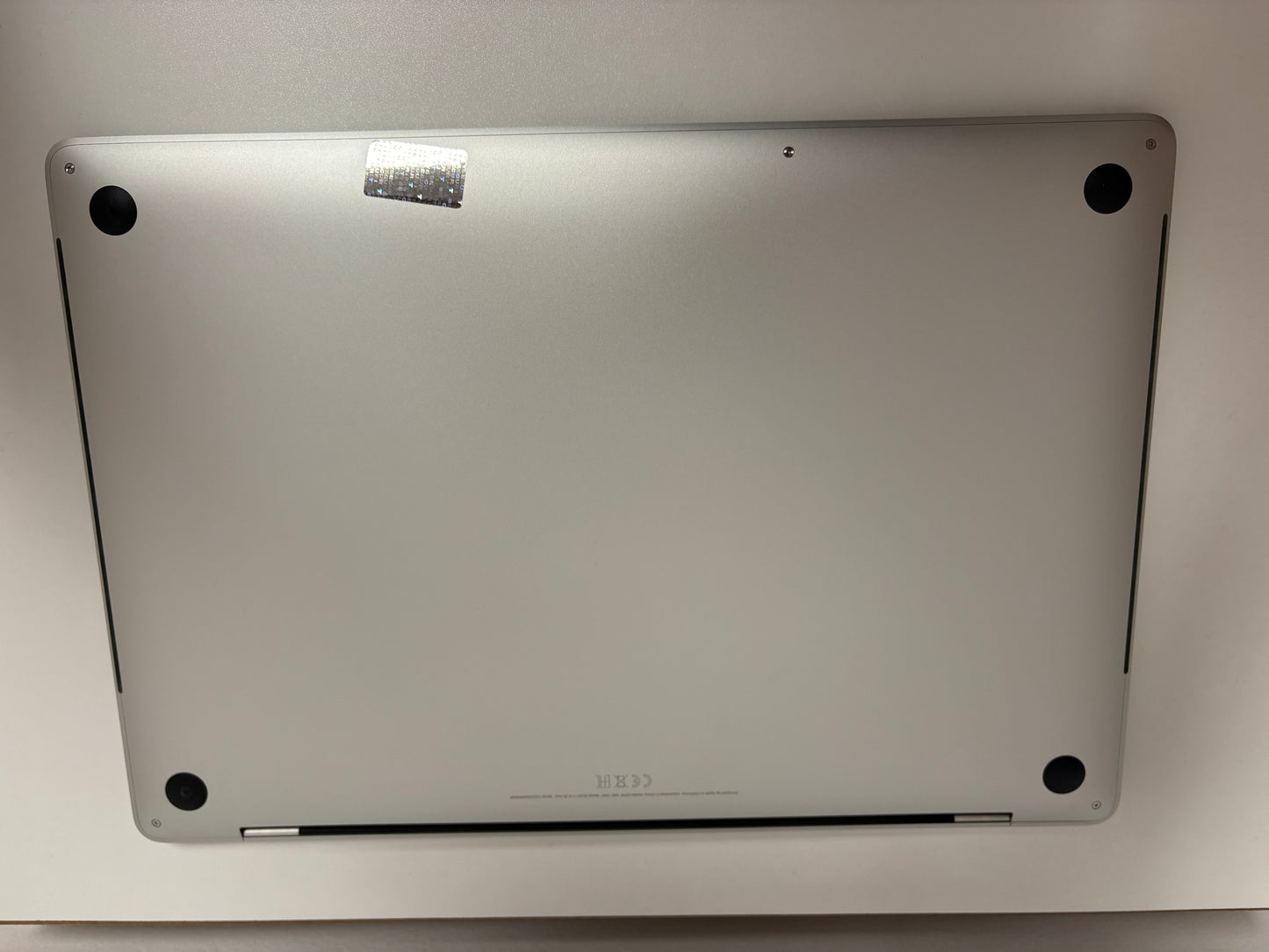 MacBook Pro 16" 2019 | i7 | 16GB RAM | 512GB SSD | AMD 5300M | Argento