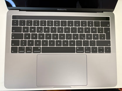 MacBook Pro 13" 2018 | i7 | 16GB RAM | 512GB SSD | Touch Bar | Grigio