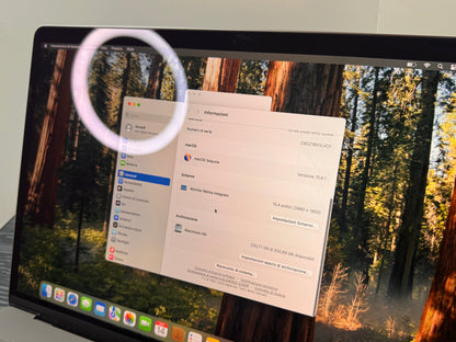 MacBook Pro 15" 2019 | i7 | 16GB RAM | 256GB SSD | AMD 555X | Grigio