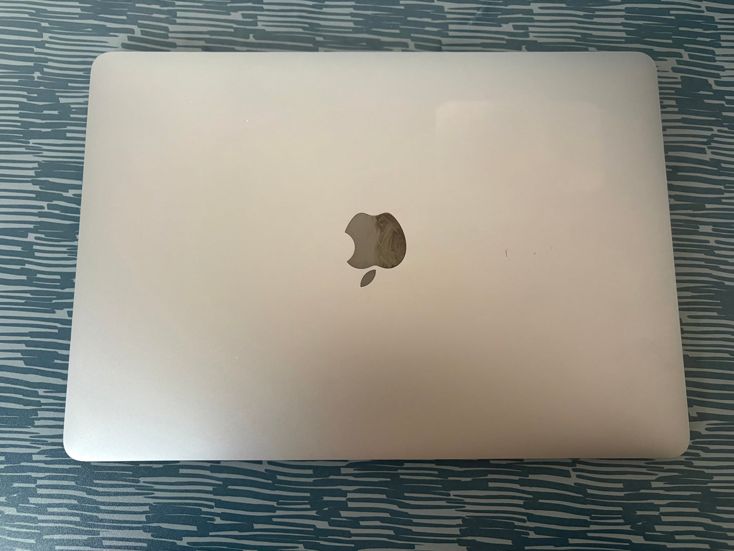 MacBook Pro 13" 2018 | i5 | 8GB RAM | 256GB SSD | Touch Bar | Grigio