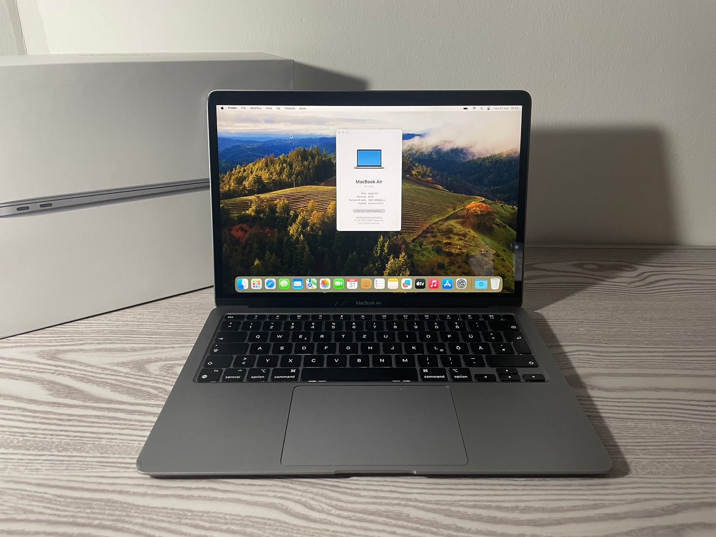 MacBook Air 13" M1 2020 | 8GB RAM | 256GB SSD | 7-Core GPU | Grigio