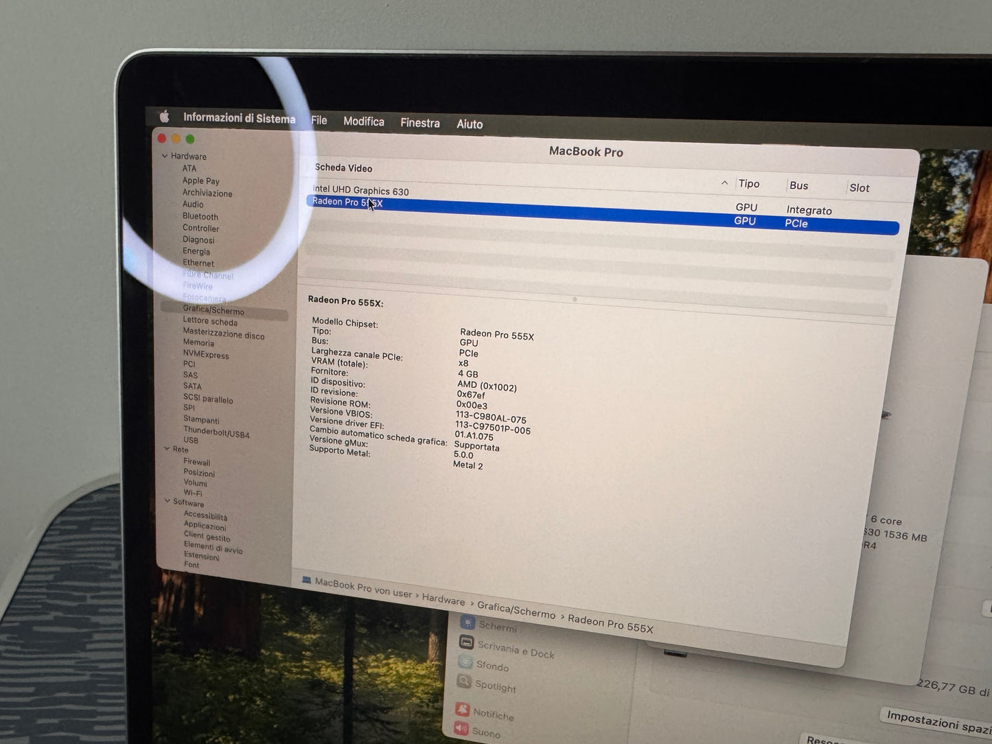 MacBook Pro 15" 2019 | i7 | 16GB RAM | 256GB SSD | AMD 555X | Grigio