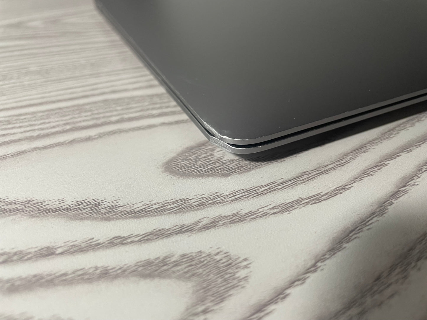MacBook Air 13" M1 2020 | 8GB RAM | 256GB SSD | 7-Core GPU | Grigio
