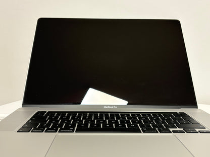 MacBook Pro 16" 2019 | i7 | 16GB RAM | 512GB SSD | AMD 5300M | Argento