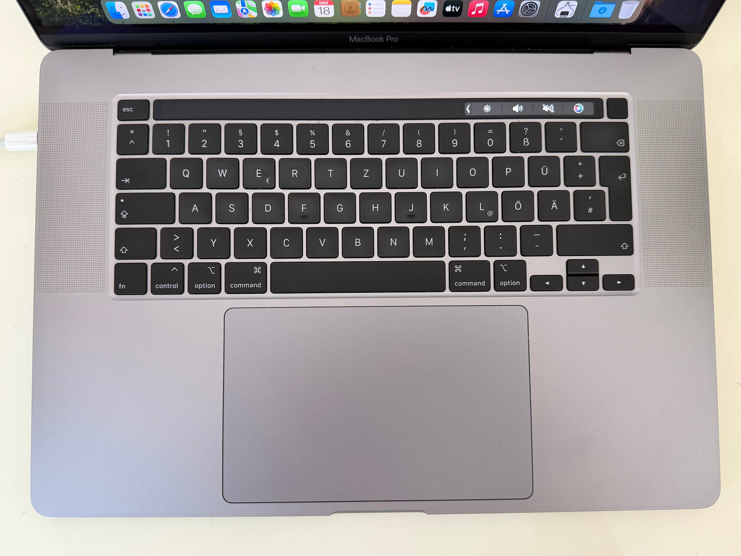 MacBook Pro 16" 2019 | i9 | 32GB RAM | 1TB SSD | AMD 5500M | Grigio