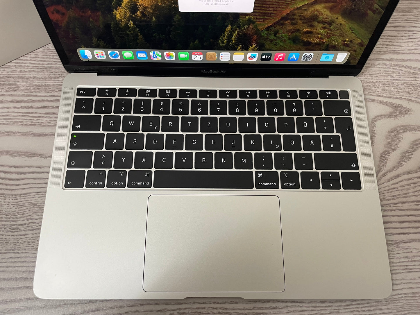 MacBook Air 13" 2019 | i5 | 8GB RAM | 128GB SSD | Intel 617 | Argento