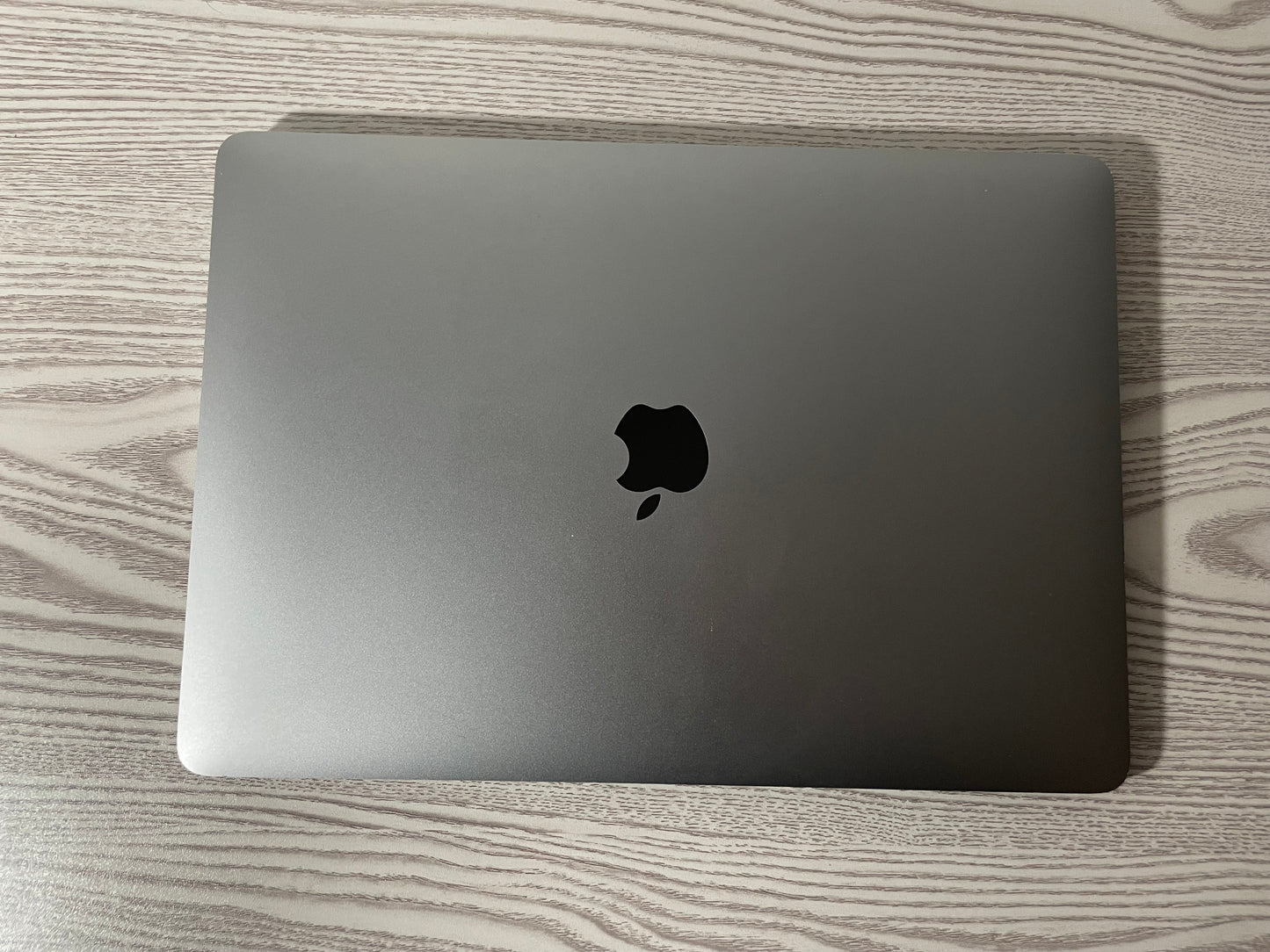 MacBook Air 13" 2019 | i5 | 16GB RAM | 1TB SSD | Intel 617 | Argento