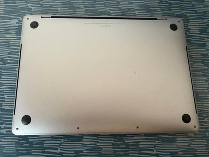 MacBook Pro 13" 2018 | i5 | 8GB RAM | 256GB SSD | Touch Bar | Grigio