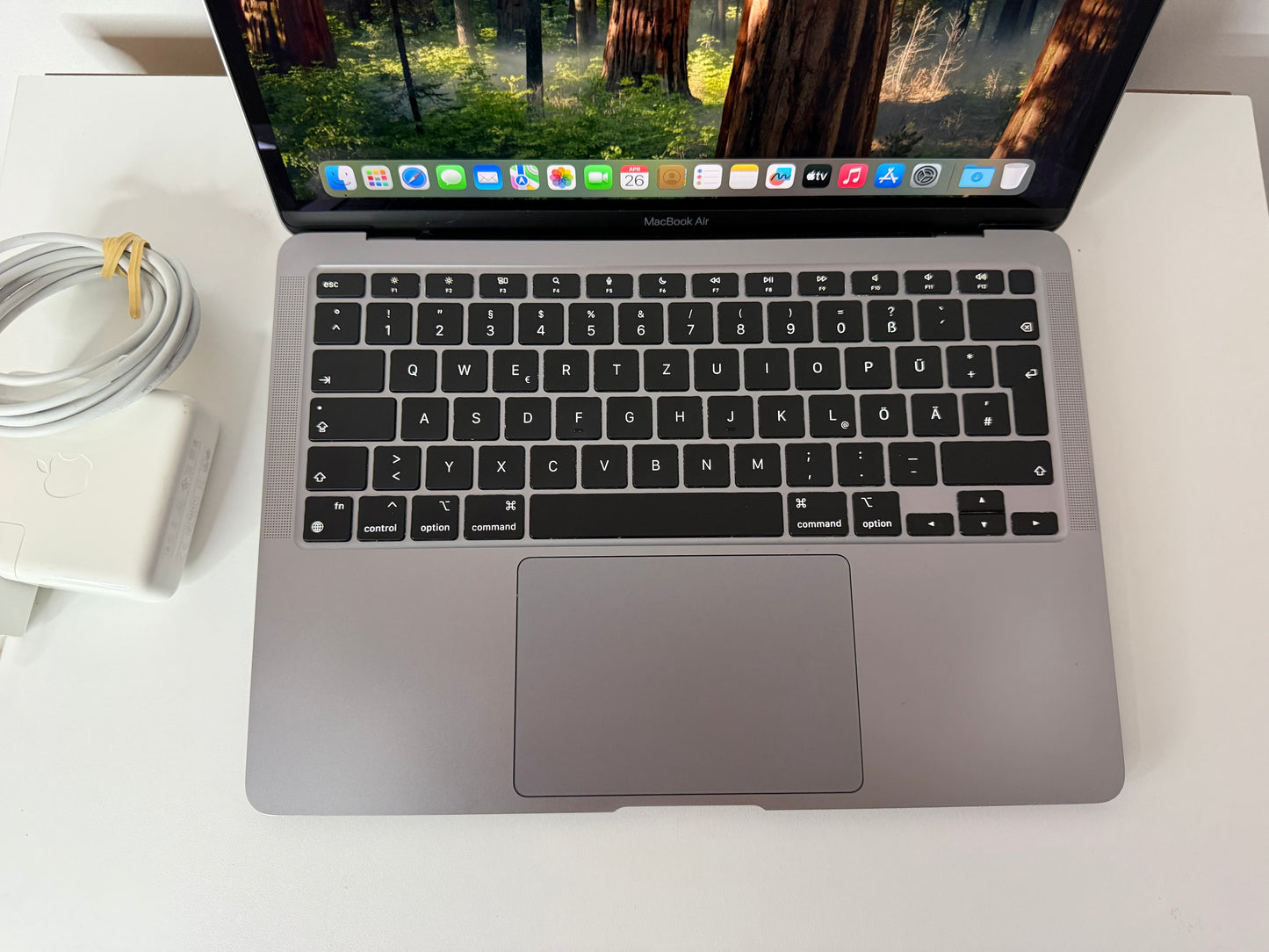 MacBook Air 13" M1 2020 | 16GB RAM | 256GB SSD | 7-Core GPU | Argento