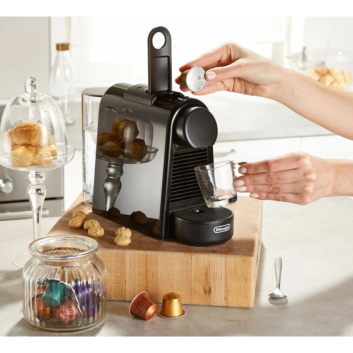 Caffettiera con Capsule DeLonghi EN85.B 1150 W 600 ml - Yestore