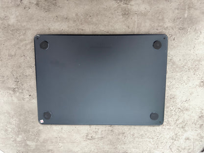 MacBook Air 13" M2 2022 | 8GB RAM | 256GB SSD | 8-Core GPU | Mezzanotte