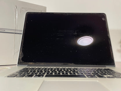 MacBook Pro 15" 2015 | i7 | 16GB RAM | 256GB SSD | Iris Pro | Argento