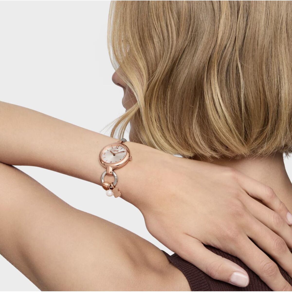 V1H3761D15A77B6FDBCA1CBD50F9ABF6D84RP4