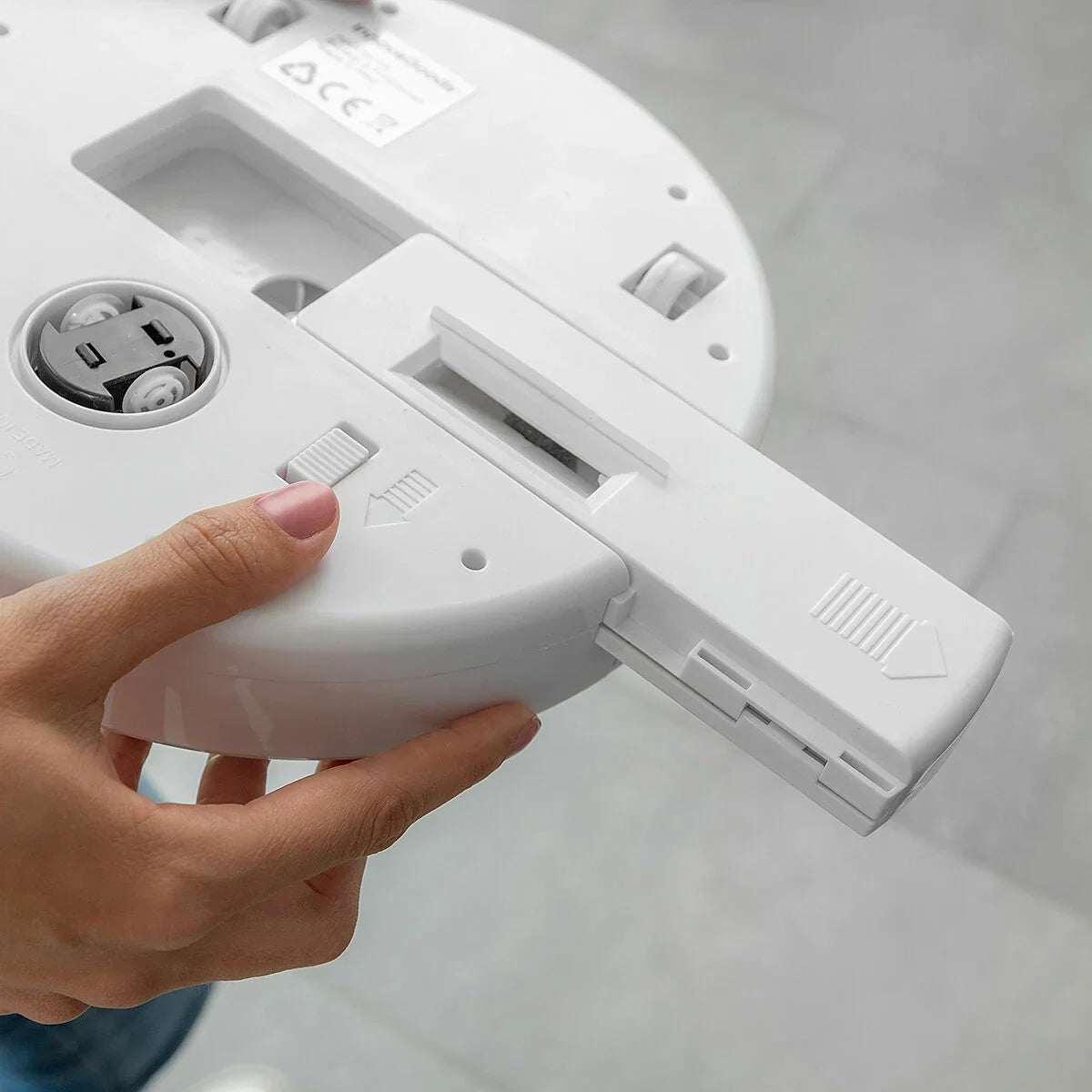 Robot Aspirapolvere Intelligente InnovaGoods - Yestore