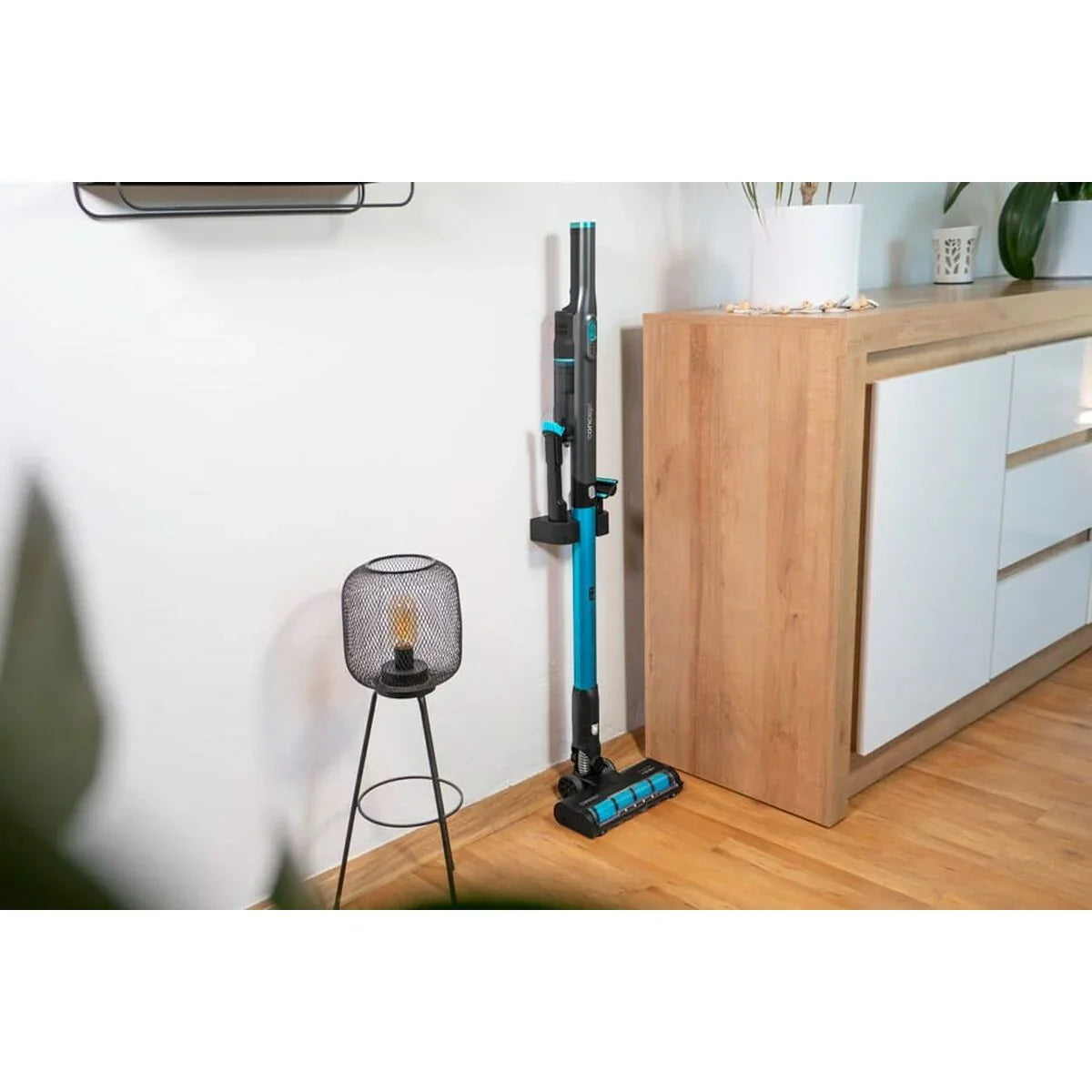 Scopa Elettrica Concept VP4500 180 W - Yestore