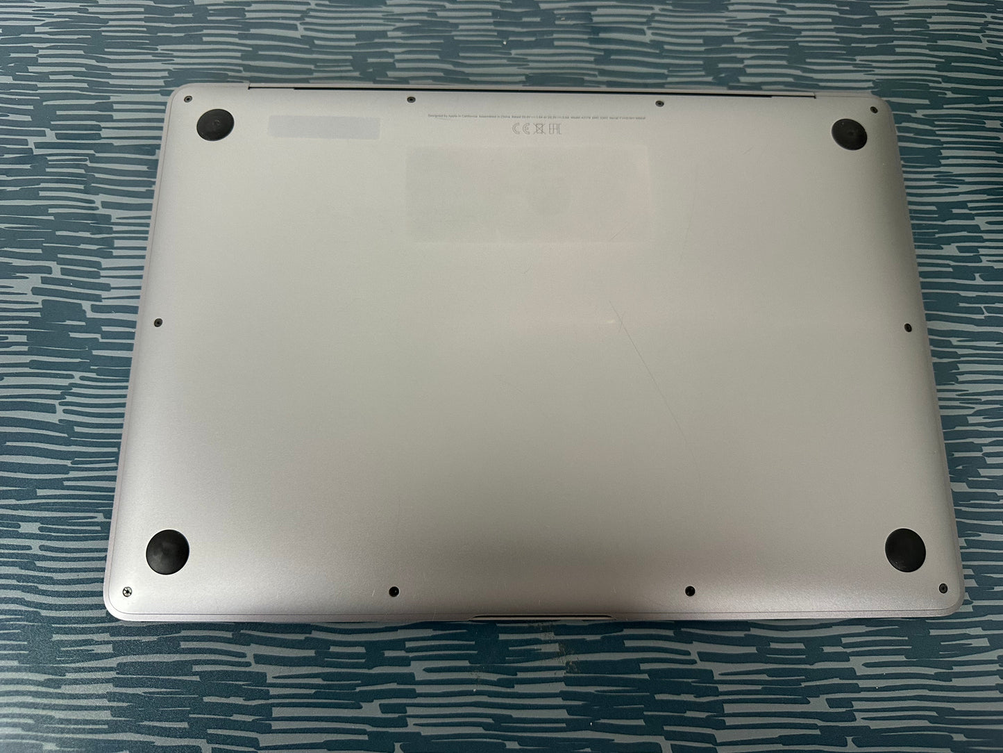 MacBook Air 13" 2020 | i5 | 8GB RAM | 256GB SSD | Intel Iris | Grigio