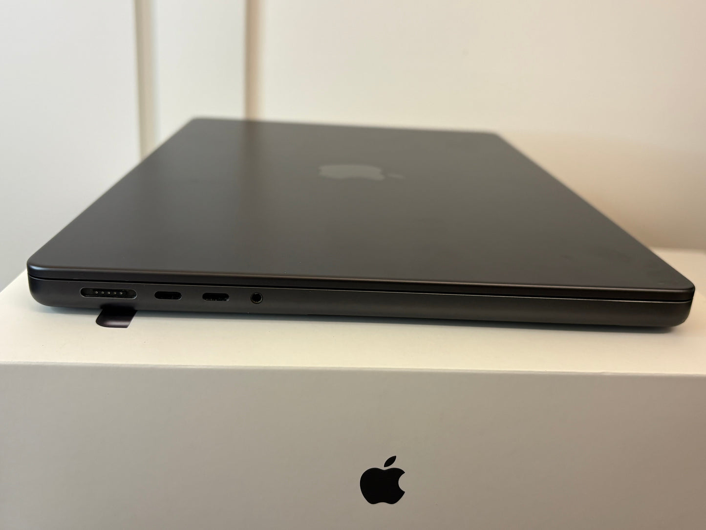 MacBook Pro 14" M4 Pro 2024 | 24GB RAM | 512GB SSD | Liquid Retina XDR | Grigio