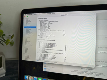 MacBook Air 13" 2018 | i5 | 8GB RAM | 128GB SSD | Intel 617 | Argento