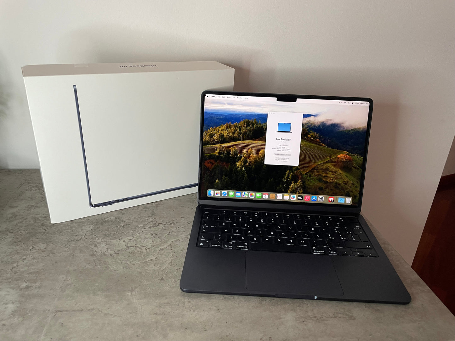 MacBook Air 13" M2 2022 | 8GB RAM | 256GB SSD | 8-Core GPU | Mezzanotte