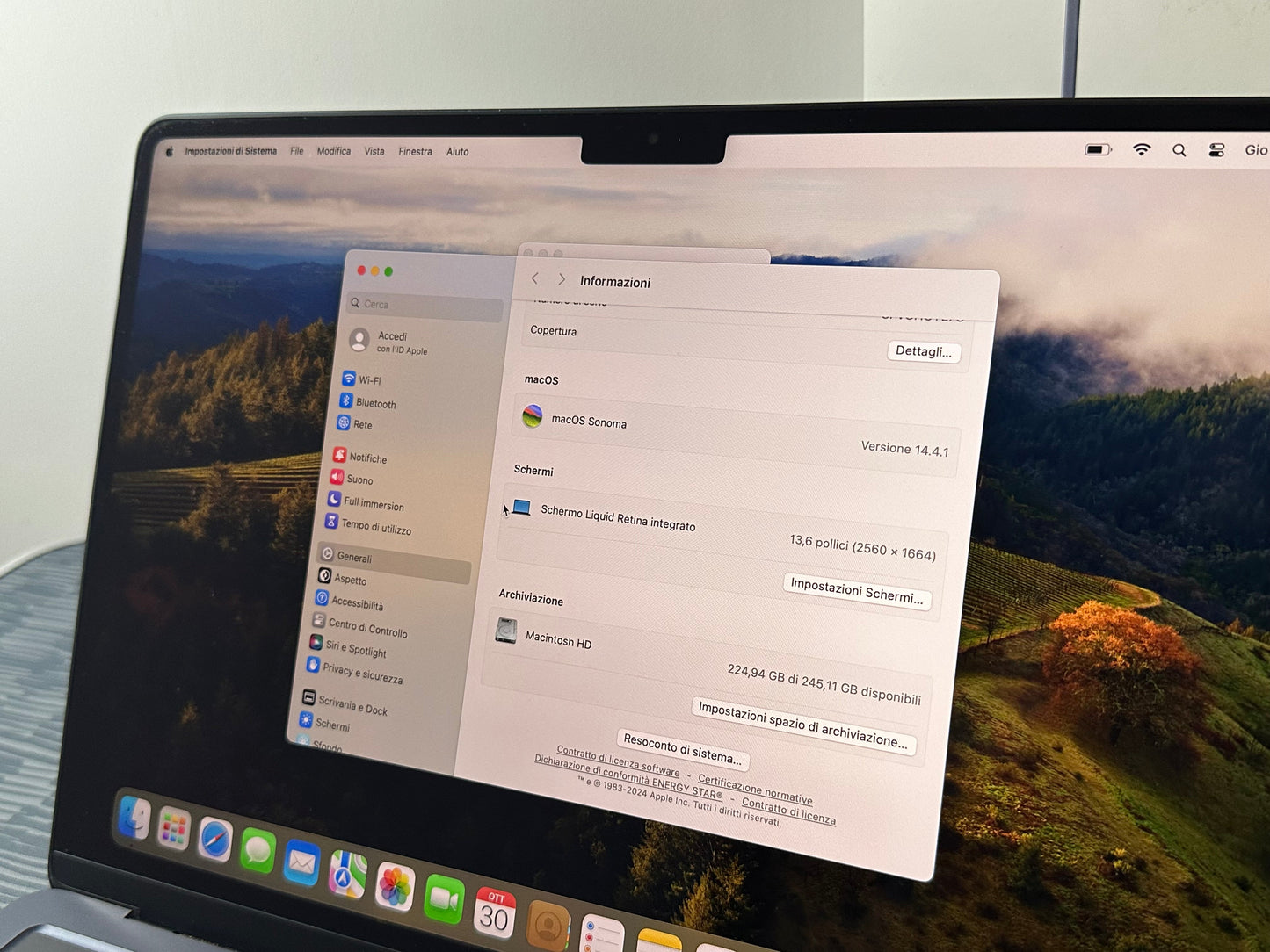 MacBook Air 13" M2 2022 | 8GB RAM | 256GB SSD | 8-Core GPU | Mezzanotte