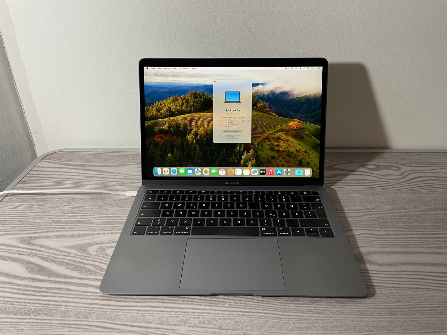 MacBook Air 13" 2019 | i5 | 16GB RAM | 1TB SSD | Intel 617 | Argento