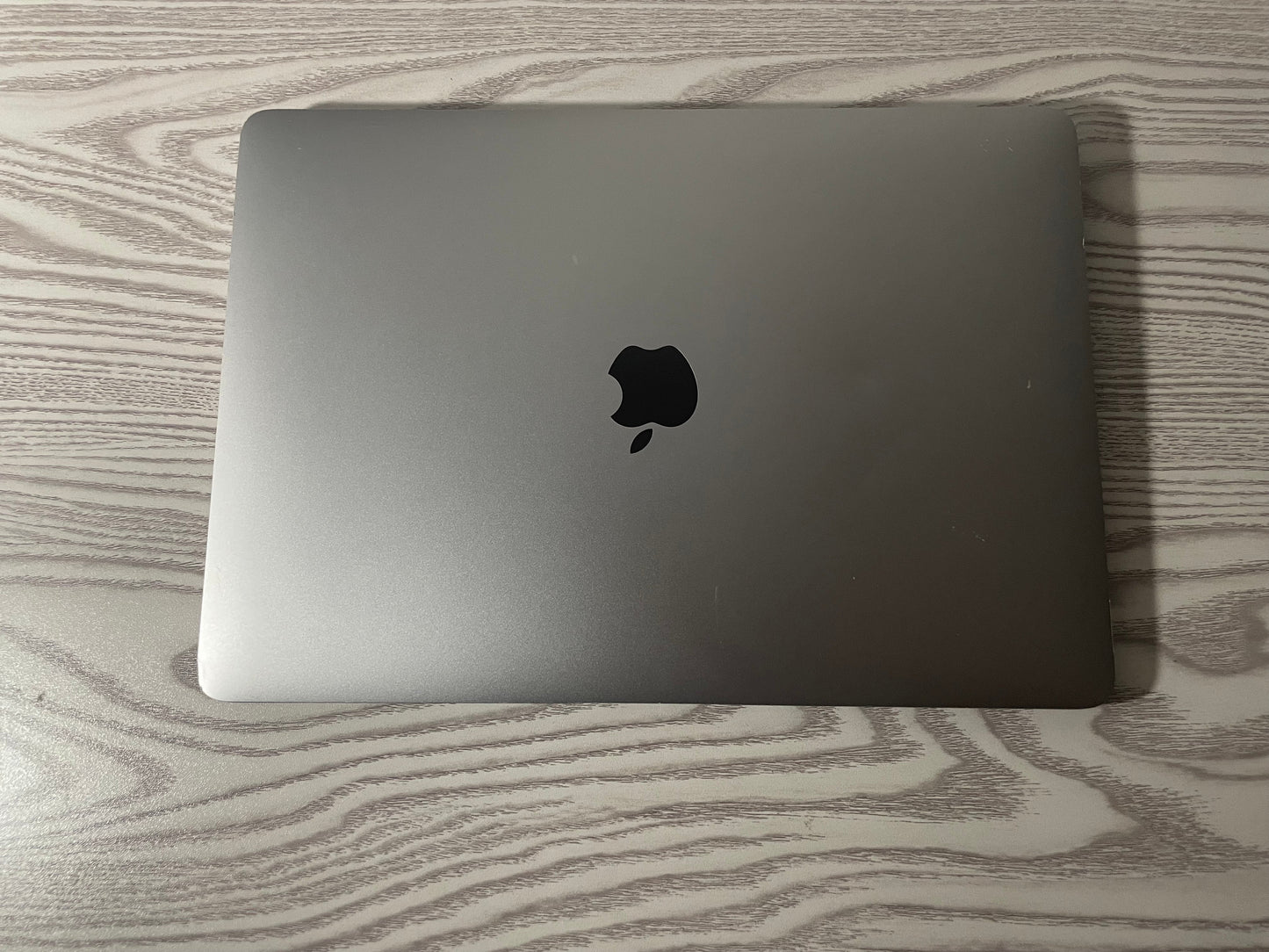 MacBook Air 13" M1 2020 | 8GB RAM | 256GB SSD | 7-Core GPU | Grigio