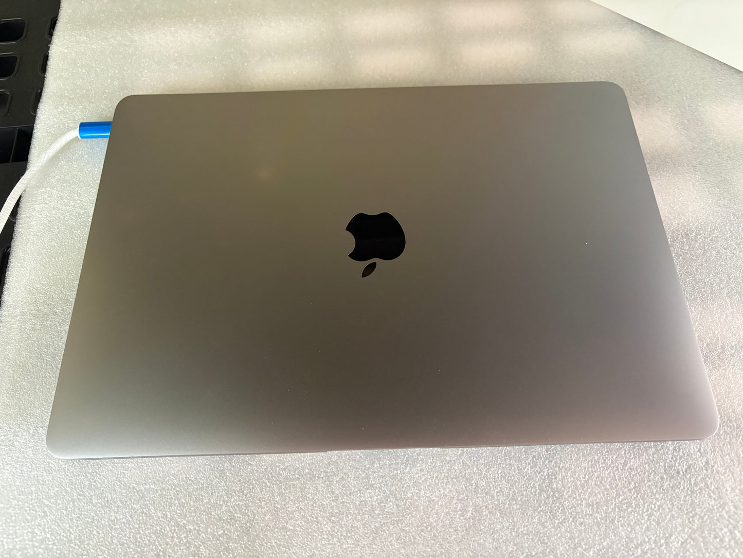 MacBook Air 13" 2019 | i5 | 8GB RAM | 128GB SSD | Intel 617 | Grigio