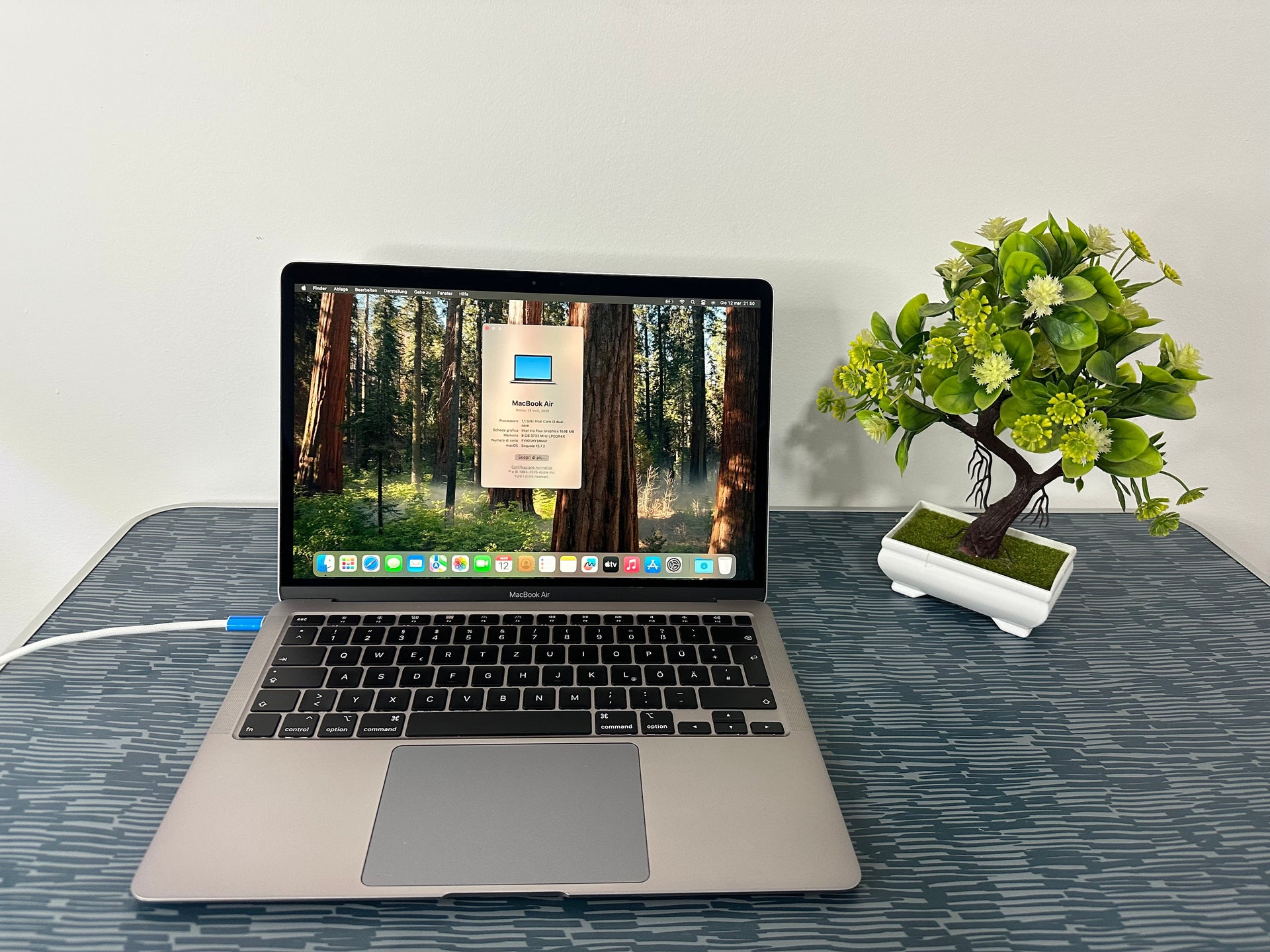 MacBook Air 13" 2020 | i5 | 8GB RAM | 256GB SSD | Intel Iris | Grigio