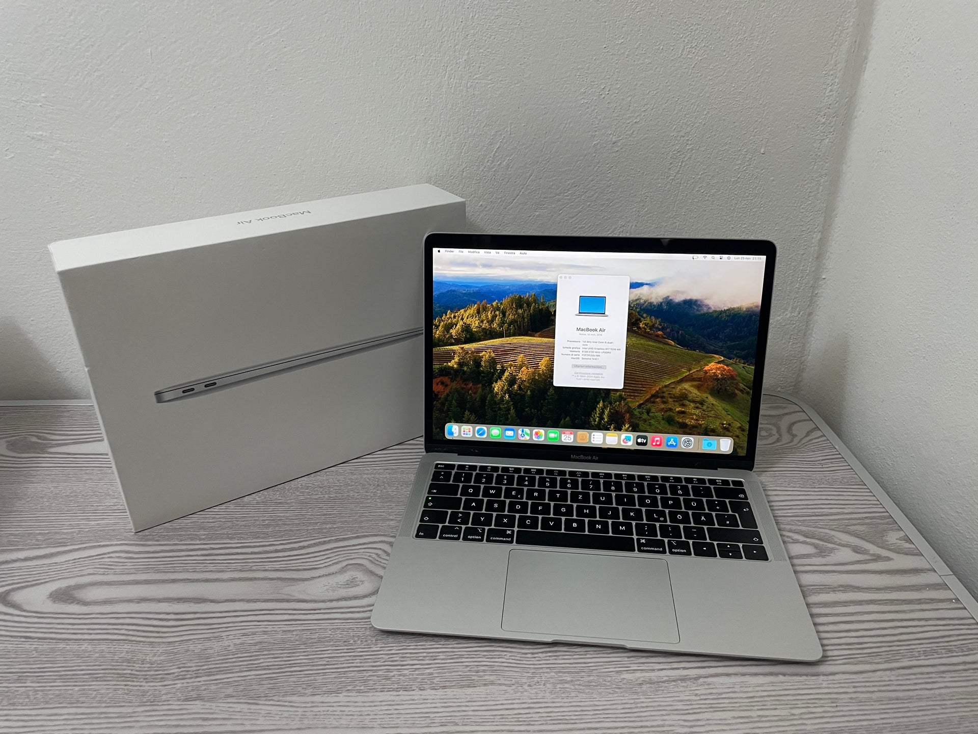 MacBook Air 13" 2019 | i5 | 8GB RAM | 128GB SSD | Intel 617 | Argento