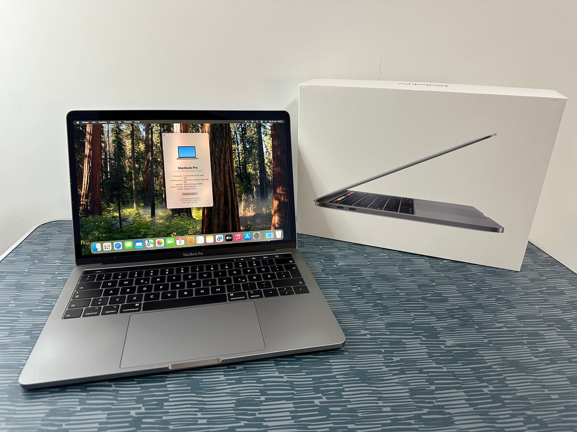 MacBook Pro 13" 2019 | i5 | 8GB RAM | 128GB SSD | Touch Bar | Argento