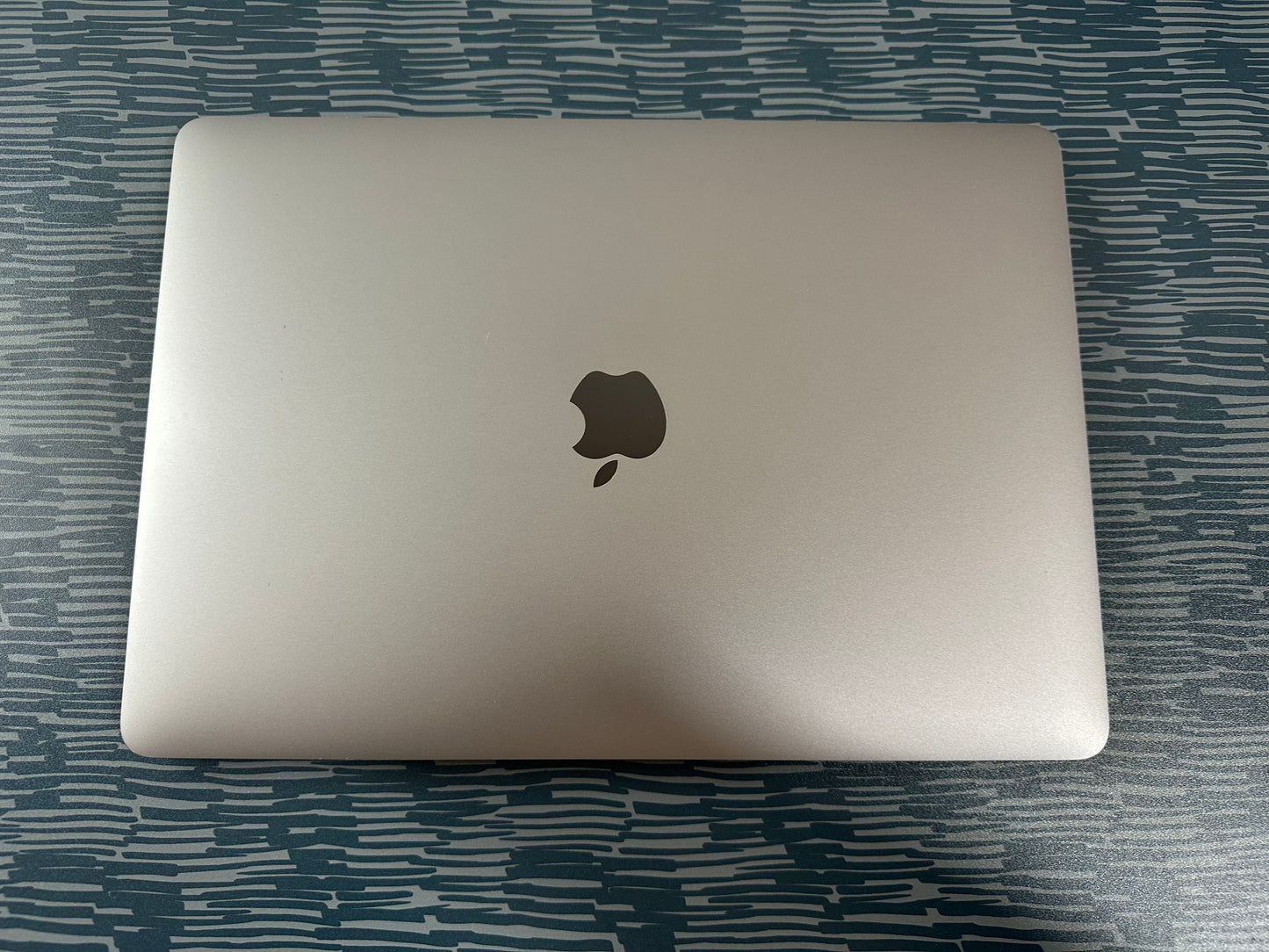 MacBook Pro 13" 2019 | i5 | 8GB RAM | 128GB SSD | Touch Bar | Argento