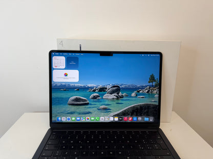 MacBook Air 13" 2022 | M2 8-Core | 8GB RAM | 256GB SSD | Mezzanotte