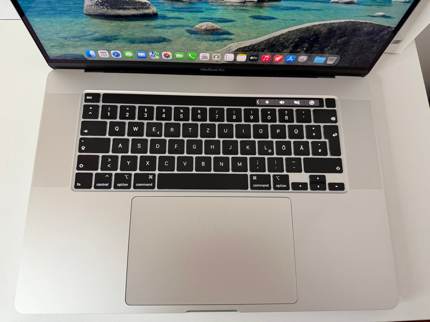 MacBook Pro 16" 2019 | i7 | 16GB RAM | 512GB SSD | AMD 5300M | Argento