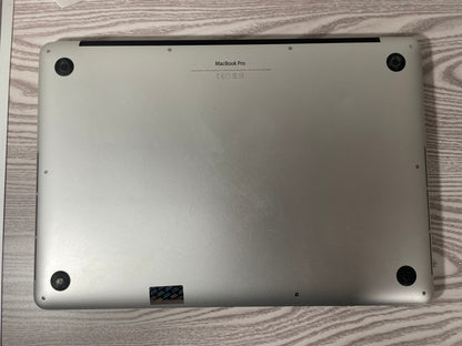 MacBook Pro 15" 2015 | i7 | 16GB RAM | 256GB SSD | Iris Pro | Argento