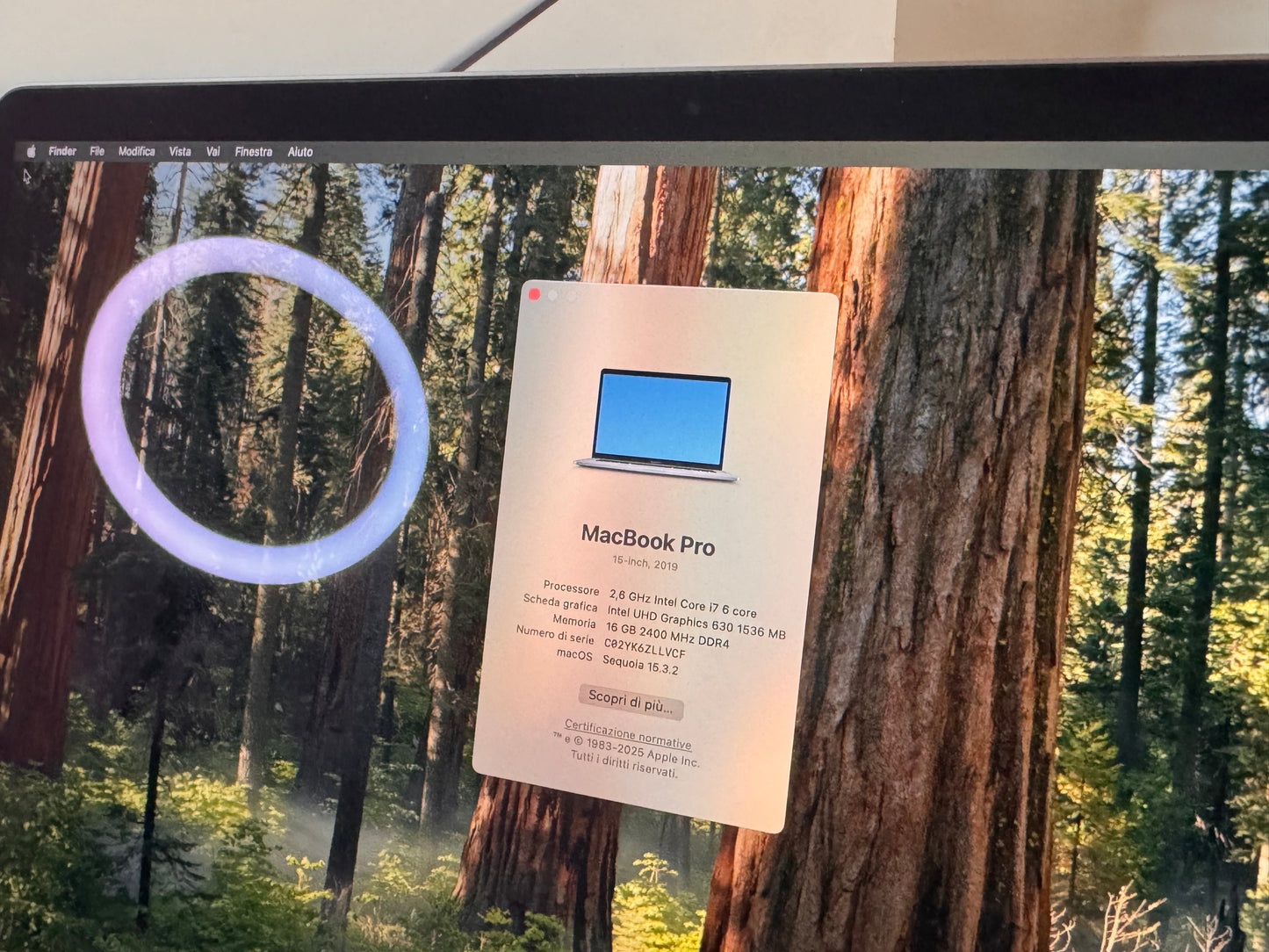 MacBook Pro 15" 2019 | i7 | 16GB RAM | 256GB SSD | AMD 555X | Grigio