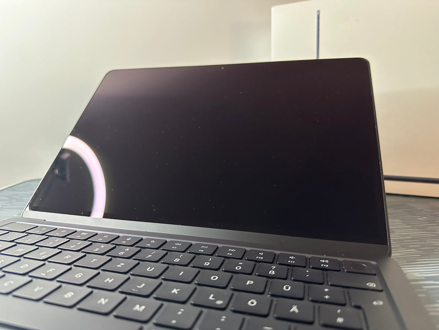 MacBook Air 13" M2 2022 | 8GB RAM | 256GB SSD | 8-Core GPU | Mezzanotte
